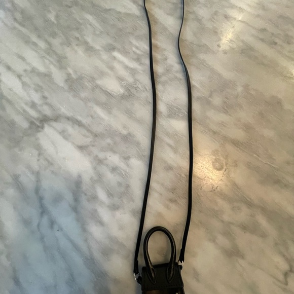 Jacquemus micro le petit Chiquito crossbody bag. Black leather. Used condition. - Picture 4 of 6